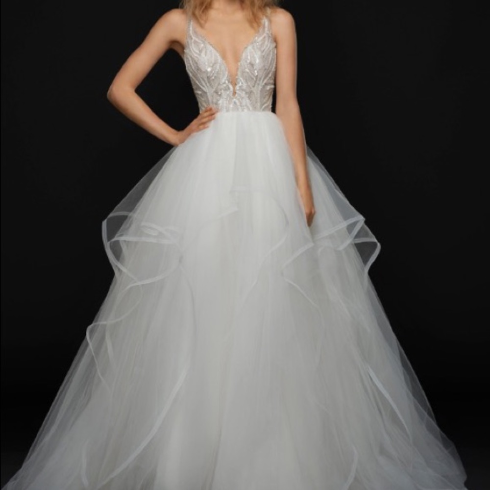 HAYLEY PAIGE LINCOLN GOWN